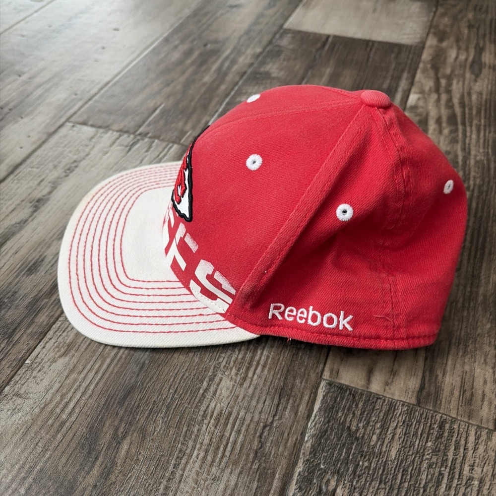 Vintage Reebok Kansas City Chiefs On‎ Field Fitted  Hat Spellout S/M - Picture 3 of 7